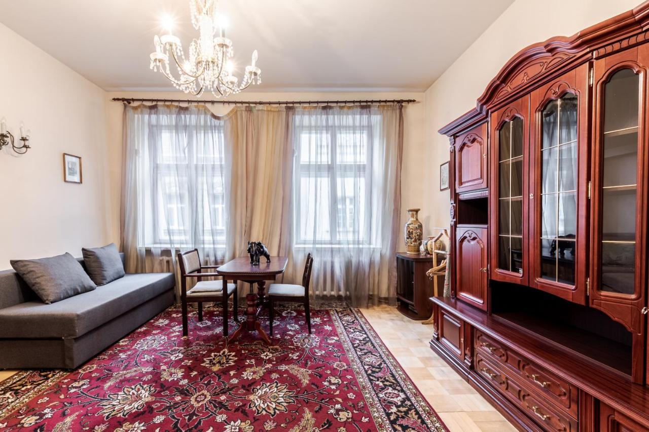 Doroshenka Antique Apartment ลวีฟ ภายนอก รูปภาพ